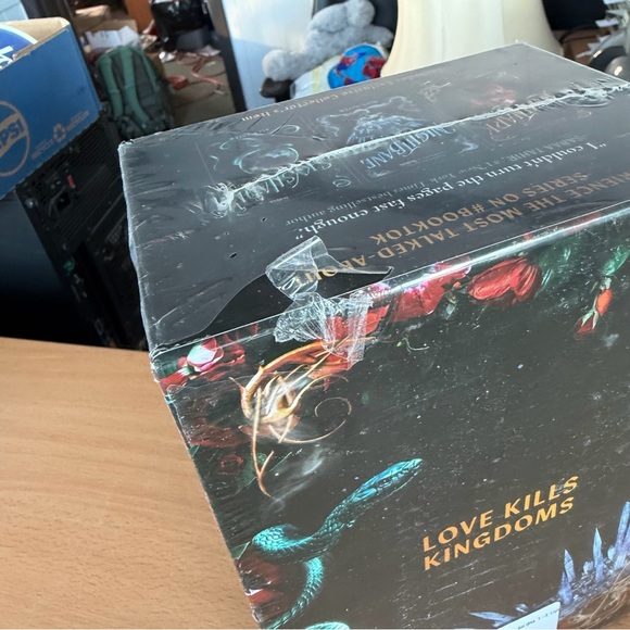 NEW Lightlark Saga Book Set - Picture 5 of 7